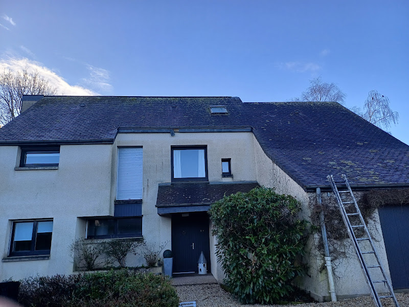 Artisan Leverd Couvreur Ravalement Gouttière Nettoyage - façadier enduiseur à Noyal-Châtillon-Sur-Seiche