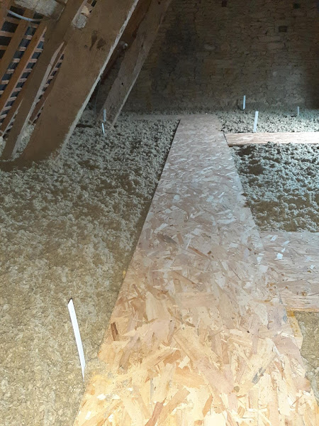 Hélios Habitat Vitré, isolation et fenêtre de toit Velux - façadier enduiseur à Vitré