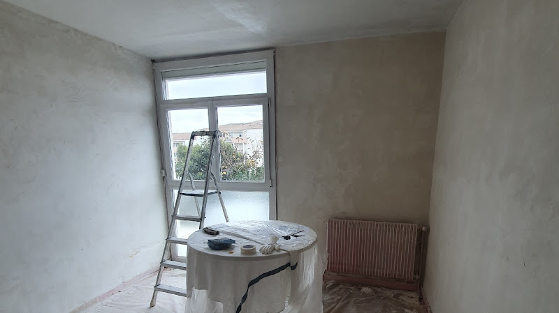 H.F.renovation peinture Eysines le Taillan-Médoc Blanquefort le pian Médoc - façadier enduiseur à Eysines