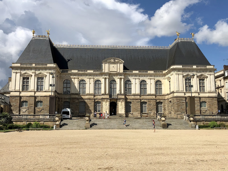 Parlement de Bretagne - façadier enduiseur à Rennes